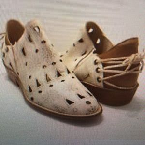 MUSSE & CLOUD Leather Anise Desert Ankle Boots Sz8